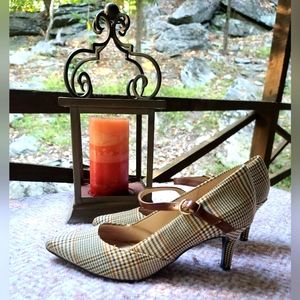 NWOT Life Stride Plaid Mary Jane Pumps